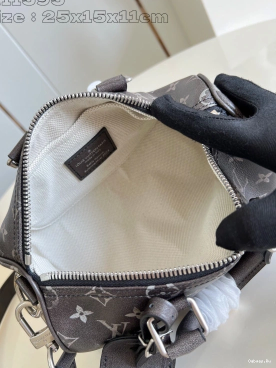 BANDOULIÈRE KEEPALL VUITTON LOUIS 25 0227